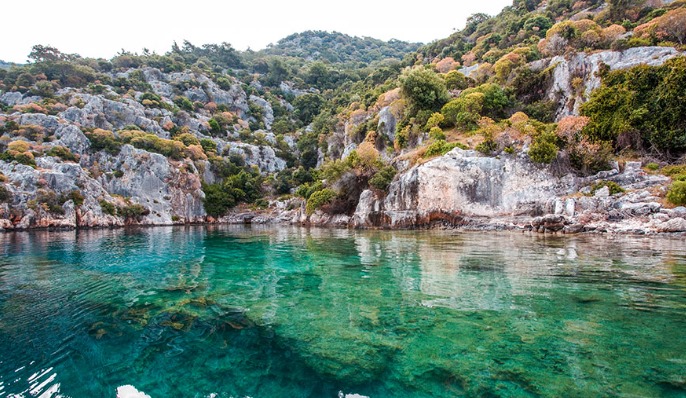 kekova batık şehri bölgenin en çok turist çeken merkezlerindendir.