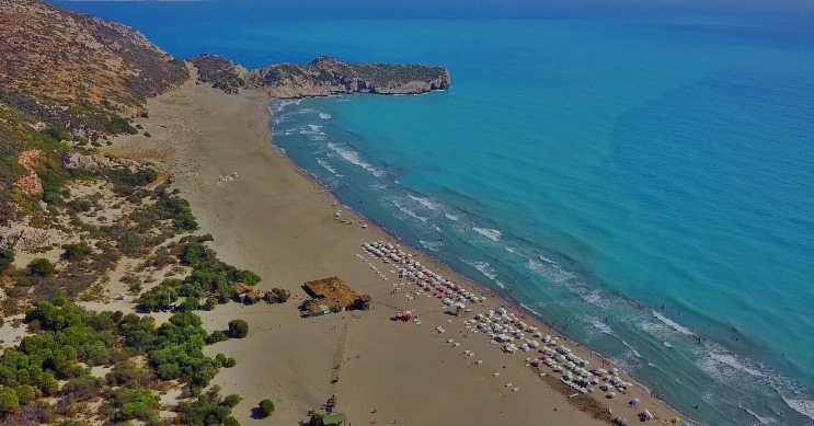 kalkan patara kum plajı eşsiz kumu ile görülecek en güzel plaj.